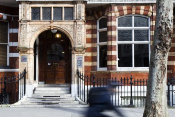 Astor Hyde Park Hostel
